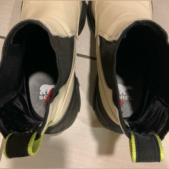 Sorel Brex Chelsea boots. Size 7.5 - Picture 3 of 6